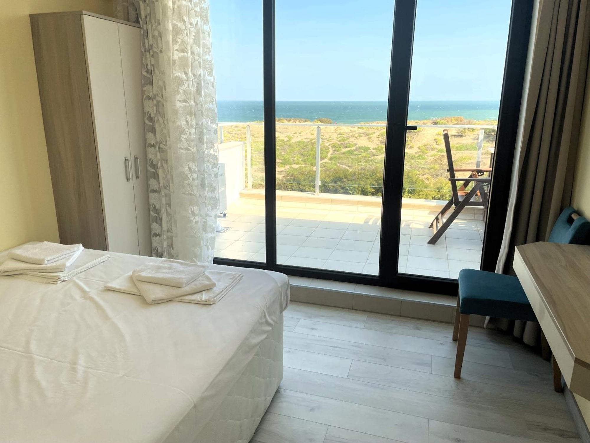 Apart-Hotel Panorama Sea Lux Primorsko Exterior foto