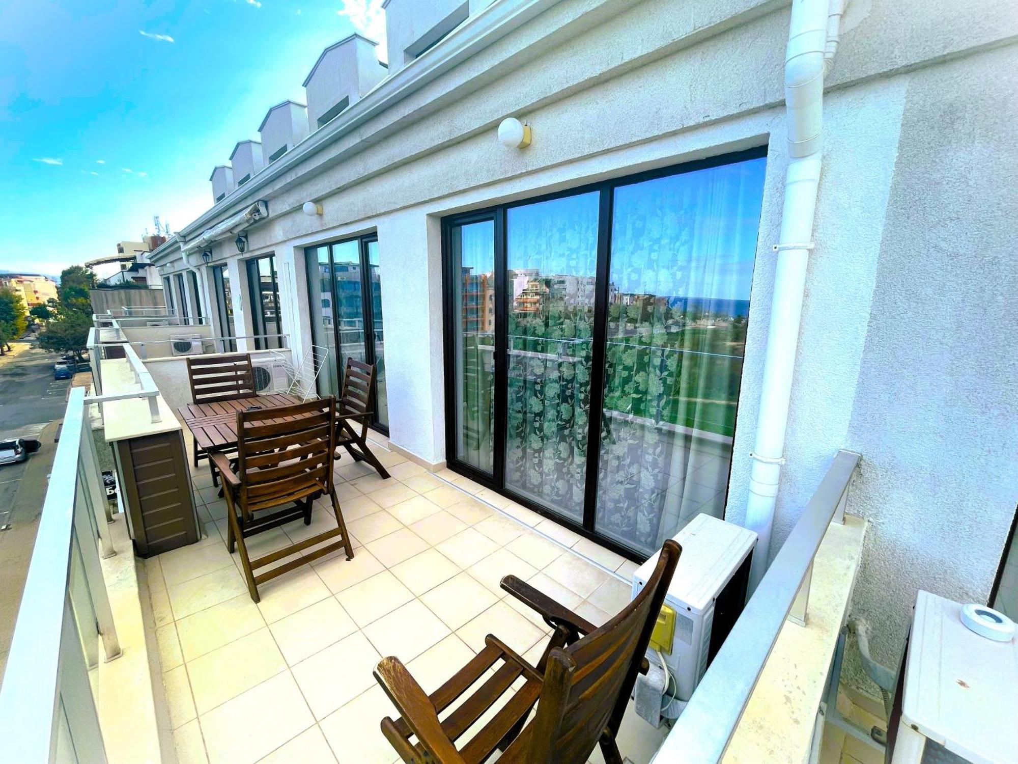 Apart-Hotel Panorama Sea Lux Primorsko Exterior foto