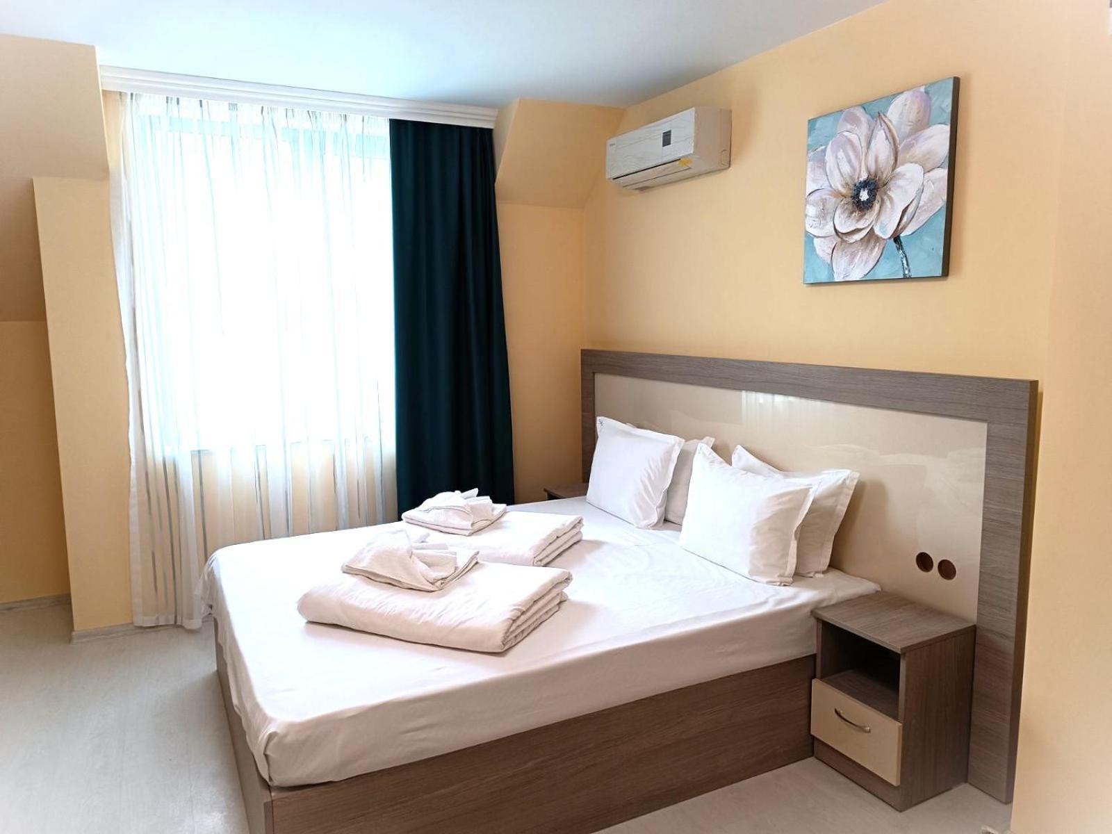 Apart-Hotel Panorama Sea Lux Primorsko Exterior foto